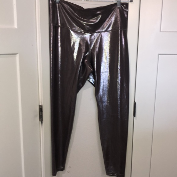 Old Navy Pants - Old Navy| Metallic leggings| Women’s| Size 2X|